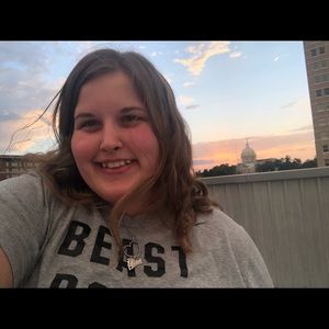 Meet your Posher, Natalie